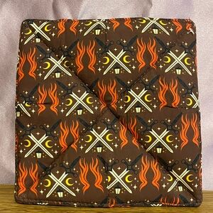 Fairyloot The Dagger and the Flame Cozy NWT